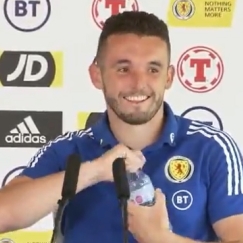 Ο ΜακΓκίν «τρόλαρε» τον Ρονάλντο και ζήτησε αναψυκτικό (vid)