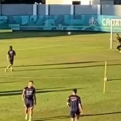 Ο Μόντριτς σκοράρει και στην προπόνηση με εξωτερικό φάλτσο! (vid)