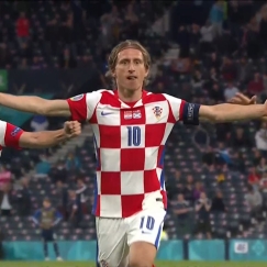 Γκολάρα με το εξωτερικό ο Μόντριτς, νεότερος και γηραιότερος Κροάτης σκόρερ σε Euro (vid)