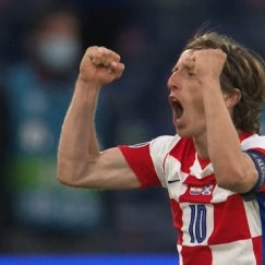 Οι έξαλλοι πανηγυρισμοί του Μόντριτς μετά την πρόκριση (vid)