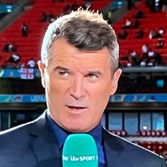 Απίθανος Ρόι Κιν: «Να μιλάς με αντίπαλο 20 λεπτά; Ούτε 5' δεν μιλάω με τη γυναίκα μου»! (vid)