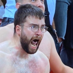 Ο Ελβετός οπαδός που έγινε viral είναι πλέον περιζήτητος από εταιρείες (pic & vid)