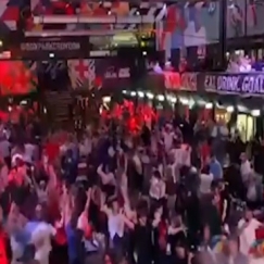 Τρελοί πανηγυρισμοί σε όλη την Αγγλία για την πρόκριση στον τελικό (vid)