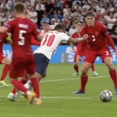 Μουρίνιο: «Φανταστική και άξια νικήτρια η Αγγλία, αλλά δεν ήταν πέναλτι» (vid)