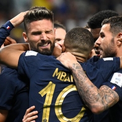 Σαρωτική η πρωταθλήτρια κόσμου Γαλλία, 4-1 την Αυστραλία με ιστορικό Ζιρού (vid)
