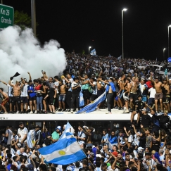 Ένας νεκρός κι ένα 5χρονο αγόρι σε κώμα από τους πανηγυρισμούς στο Μπουένος Άιρες