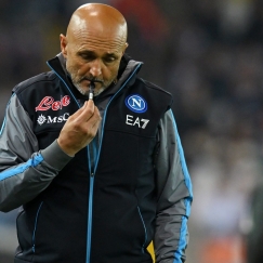 Στην πόρτα της εξόδου από τη Νάπολι ο Σπαλέτι