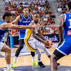 Η Ισπανία λύγισε τη Δομινικανή Δημοκρατία με πρώτο σκόρερ τον Λορέντζο Μπράουν