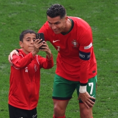 cristiano_ronaldo_selfie