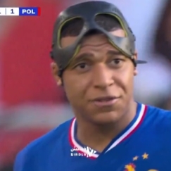 ΜΠΑΠΕ- ΛΕΒΑΝΤΟΦΣΚΙ