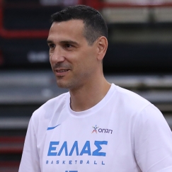 Νίκος Ζήσης