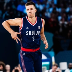 Ολυμπιακός σε Μιλουτίνοφ και Πετρούσεφ: «Είμαστε περήφανοι για εσάς»