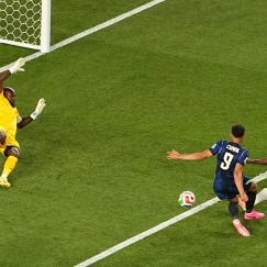 Ο Κούνια έκανε το 1-0 για τη Βραζιλία απέναντι στην Αϊτή