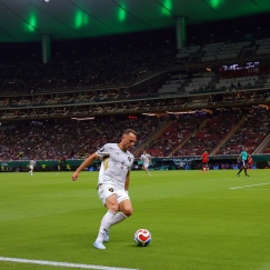 Η FIFA έκανε λόγο για σχεδόν sold out στο Νότια Κορέα-Τσεχία, όμως τα άδεια καθίσματα λένε άλλα...