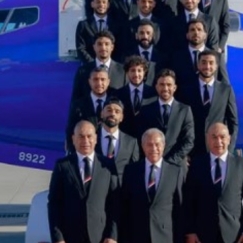 Έκλεψε την... παράσταση ο Σαλάχ: Εμφανίστηκε με «τζόκεϊ» στη φωτογράφιση της Εθνικής Αιγύπτου!