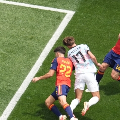 Το Βέλγιο έκανε το 1-1 με την κεφαλιά του Ντε Κετελάρε!