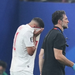 Δυνατή στιγμή: Ο Σαϊμπάρι δάκρυσε την ώρα της αναγκαστικής αλλαγής εξαιτίας τραυματισμού!