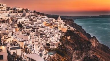 Τι σημαίνει για την Ελλάδα το «κανόνι» της FTI: «Φέσι» 1,8 εκατ. ευρώ σε 300 ξενοδοχεία και χιλιάδες εγκλωβισμένοι τουρίστες