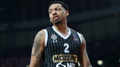 Κάρλικ Τζόουνς