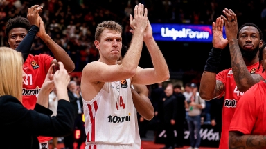 Ας μην ξεχνάμε ποιος είναι ο Βεζένκοβ