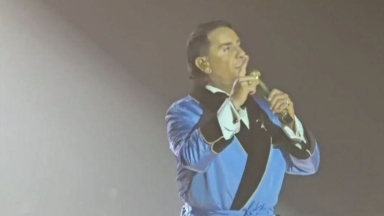 Αποθεώθηκε ο Γιώργος Μαζωνάκης: Η ατάκα όλο νόημα που «πέταξε» στη χθεσινή πρεμιέρα (vid)