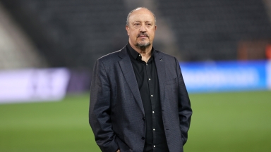 Σα να μην έχει έρθει ποτέ