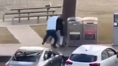 Πάνω από 1 εκατ. δολάρια συγκεντρώθηκαν για τον ήρωα της επίθεσης στο Σίδνεϊ (vid)