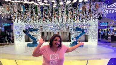 Wonder of the Seas: Σούπερ κοκτέιλ σε μπαρ χωρίς μπάρμαν!