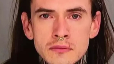 «Ζωντανό νεκροταφείο» στις ΗΠΑ: Έκλεβε πτώματα μέχρι και από βρέφη και τα μάζευε στο υπόγειο (vid)