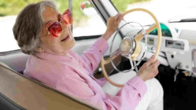 Γαλλίδα συνταξιούχος βρήκε ασχολία που της προσφέρει έναν επιπλέον μισθό: Το εισόδημά της εκτοξεύτηκε