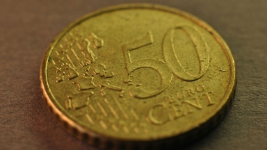 Πήγε με 19 κιλά κέρματα των 50 λεπτών για να τα «ανταλλάξει»: Κατέληξε στο τμήμα