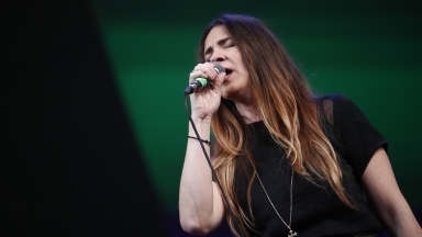 Καθαρά Δευτέρα με τη Βασιλική Καρακώστα