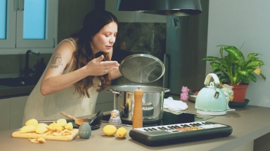 Η Nalyssa Green στο Gazzetta: «Όταν σκέφτομαι το κάθε κομμάτι βλέπω το φως του»