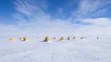 Επιστήμονες τρυπούν την «καρδιά» της Ανταρκτικής και εξάγουν τον βαθύτερο βράχο που έχει βρεθεί ποτέ