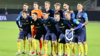 Η Τσέλιε και ο προπονητης