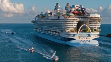 Ζυγίζει 250.000 τόνους, έχει μήκος 365 μέτρα και χωράει 10.000 άτομα: Το μεγαλύτερο κρουαζιερόπλοιο που κατασκευάστηκε ποτέ