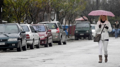 Καιρός: Έρχεται διπλό κύμα κακοκαιρίας με βροχές, κρύο και χιόνια – Πώς θα κάνουμε 25η Μαρτίου