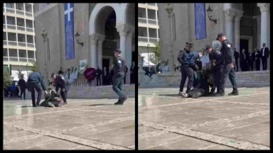 Η Ελένη Λουκά έκανε... σόου στην κηδεία της Μαρινέλλας: Την πήραν σηκωτή από το προαύλιο της Εκκλησίας (vid)
