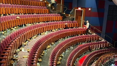 Εικόνες ντροπής στα βραβεία Όσκαρ 2026: «Οι πλούσιοι αφήνουν τα σκουπίδια τους για τους φτωχούς»