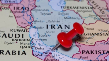 Πρόβλεψη-σοκ για το φυσικό αέριο αν τα στενά του Ορμούζ κλείσουν για ένα μήνα