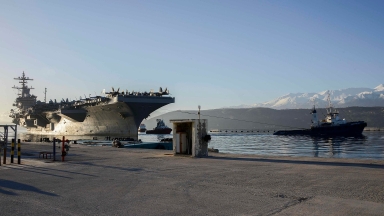 Μπορεί το Ιράν να χτυπήσει τη βάση της Σούδας στην Κρήτη; Τι ισχύει για την εμβέλεια των όπλων (vid)
