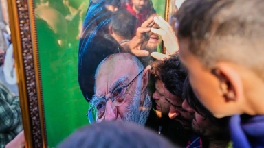 Νεκρός ο Αλί Χαμενεΐ μετά τις επιθέσεις ΗΠΑ – Ισραήλ: Εθνικό πένθος 40 ημερών στο Ιράν