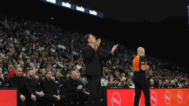 O Γιώργος Μπαρτζώκας