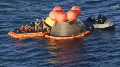 Επέστρεψαν στη Γη οι αστροναύτες του Artemis II: Τι σχεδιάζει τώρα η NASA (vid)