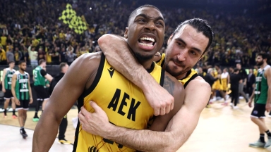 Η αποθέωση στον Σάκοτα, η «λάβα» της SUNEL Arena και το πάρτι πρόκρισης 