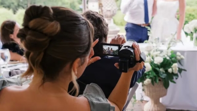 Αμερικανίδα έστησε επιχείρηση των 1.000 ευρώ για τον ελεύθερο χρόνο της και να κατέληξε να βγάζει 1,5 εκατ. το χρόνο