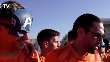 Με μάσκα Captain America στην φιέστα του ΟΦΗ ο Λαμπρόπουλος