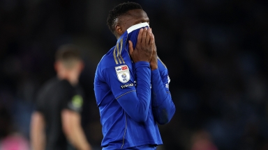 Ο πρόεδρος της Λέστερ απολογήθηκε για τον υποβιβασμό της ομάδας: «Η ευθύνη βαραίνει μόνο εμένα»