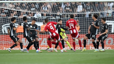 Τελικά κι αυτό μόνο ο Ολυμπιακός το έχει κάνει!