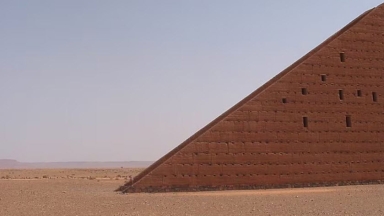 Η πιο φωτογραφισμένη σκάλα στον κόσμο δεν οδηγεί πουθενά